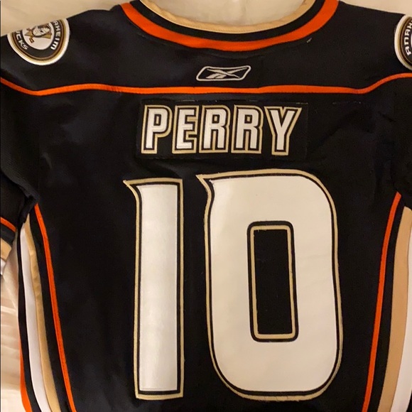 Corey PERRY Anaheim Ducks Jersey. - Picture 2 of 2